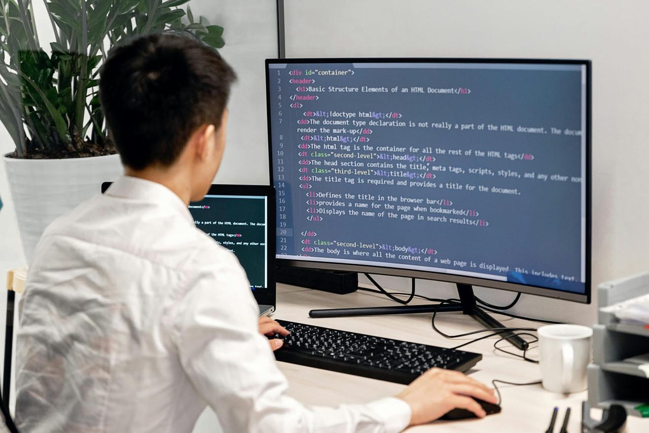 Criando o Amanhã: Descrição Detalhada do Trabalho para Aspirantes a Programadores de Inteligência Artificial