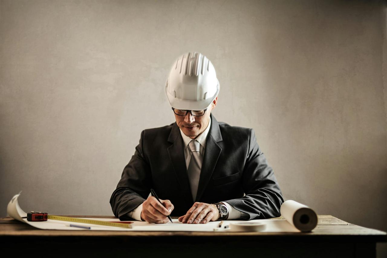 Definiendo la Excelencia: Una Guía Detallada de la Descripción del Trabajo del Gerente de Proyectos