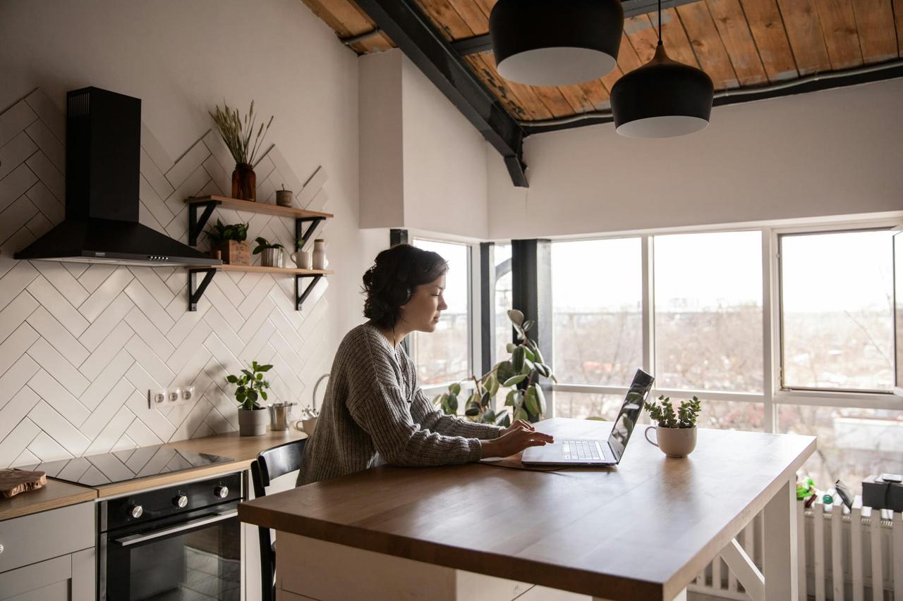 Prosperando Más Allá de la Oficina: La Guía Definitiva para el Trabajo Remoto Exitoso