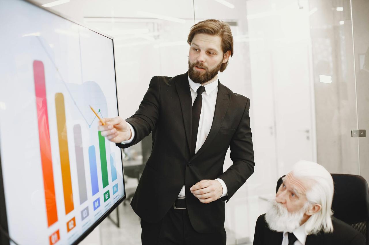 Reducción de Costos vs. Evitación de Costos: Perspectivas Estratégicas para una Gestión Financiera Inteligente